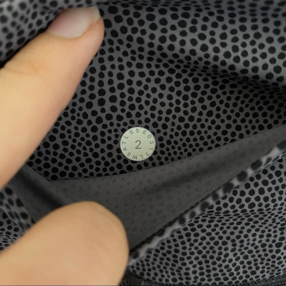 Lululemon Fast & Free Tight Size 2 - Picture 10 of 15